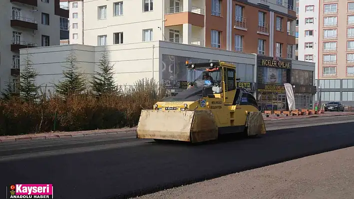 Melikgazi'de asfalt çalışmaları devam ediyor