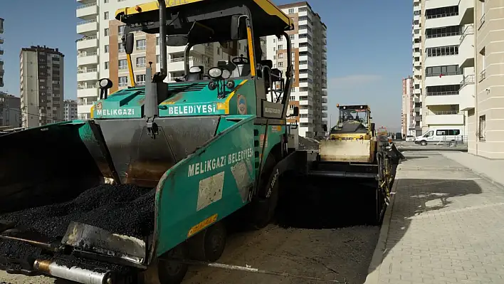 Melikgazi Belediyesi Asfalt Çalışmalarına Devam Ediyor