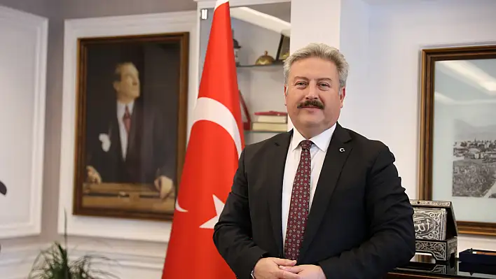 Melikgazi'de gençliğe tam destek: 19 Mayıs'ta vizyon projeler hatırlatıldı!
