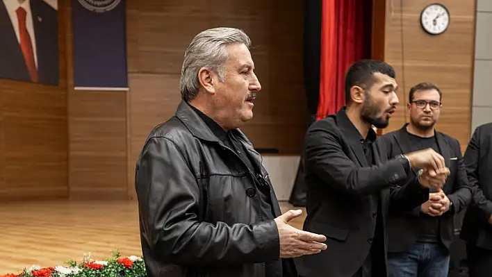 Melikgazi'de işitme engelliler için özel film gösterimi