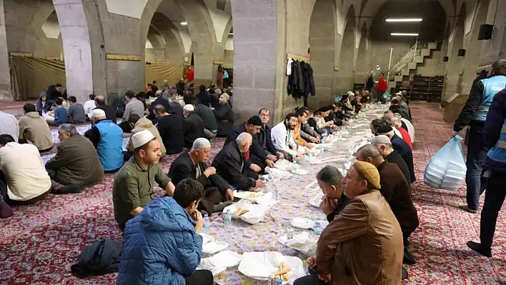 Melikgazi belediyesi sahur etkinliği düzenledi