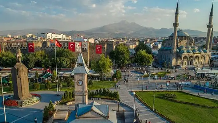 Merakla bekleniyordu, Kayseri'ye Gelecek mi?