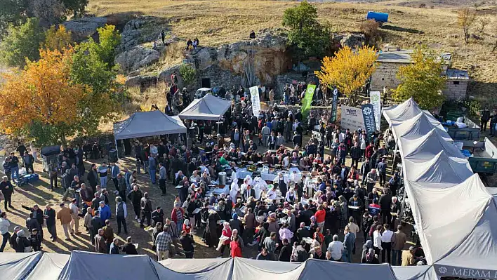 Yüzlerce yıllık gelenek şölene dönüştü