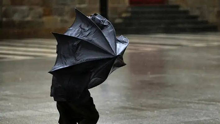 Meteoroloji uyardı- Kayseri'de fırtına bekleniyor iki gün sürecek!