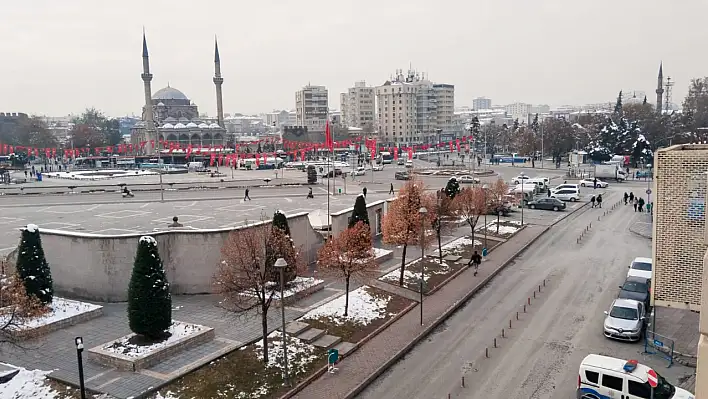 Meteoroloji uyardı - Soğuk hava dalgası Kayseri'yi vurdu!