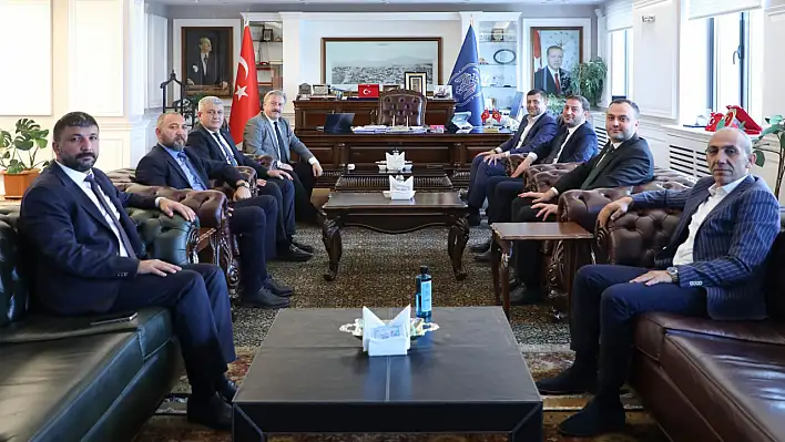 MHP Kayseri heyeti Palancıoğlu'nu ziyaret etti!