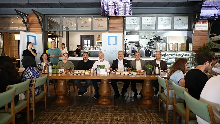 Mimarlar Odası belediye ve kurumlarda görev yapan mimarlarla bir araya geldi!