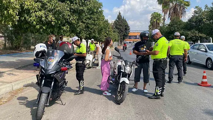 Adana'da 1 buçuk saatte 456 bin TL ceza kesildi!