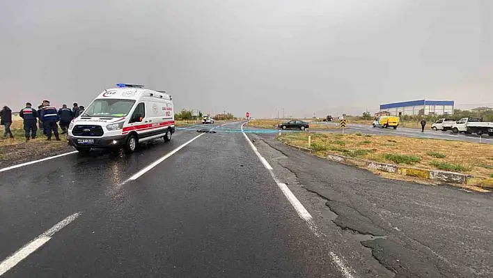 Motosiklet sürücüsü kazada hayatını kaybetti