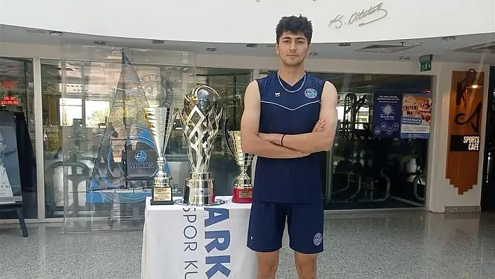 Nejat Efe Yavuz transfer oldu!