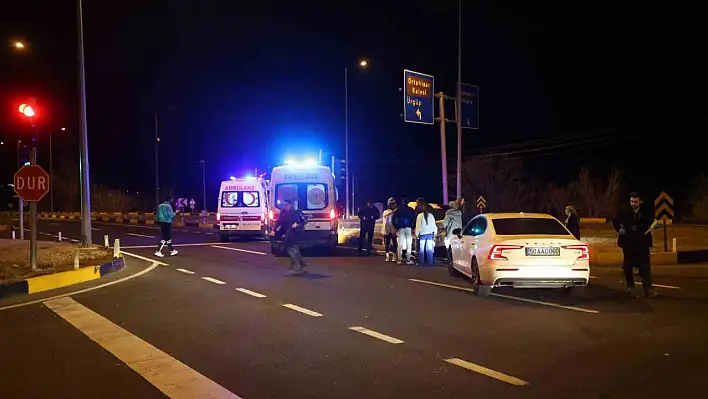 Kırmızı ışık ihlali kazaya neden oldu