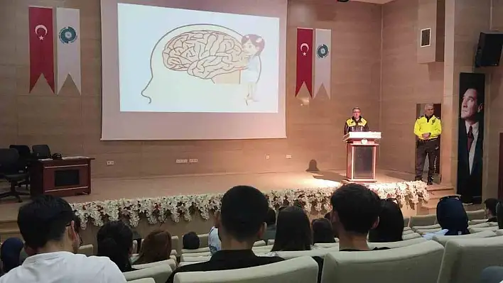 Üniversiteli Gençlere Motosiklet Güvenliği Eğitimi...