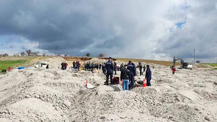 Patates Deposu Çöktü, Ölü ve Yaralılar Var