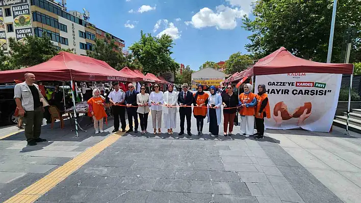 Kadınlar Gazze Adına Panayır Düzenledi