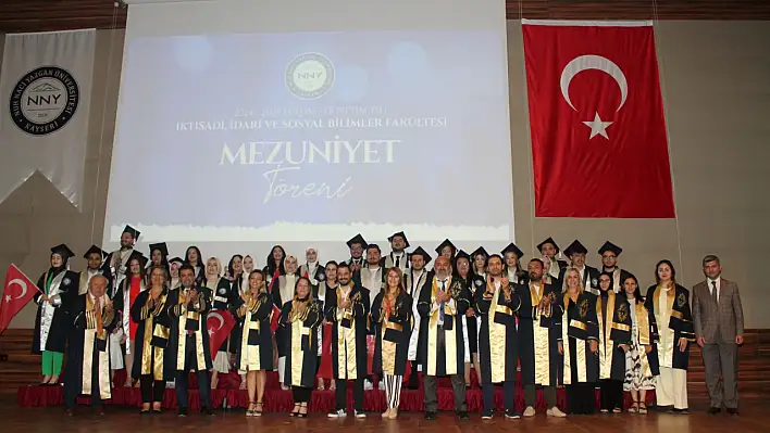 Nuh Naci Yazgan Üniversitesi'nde gençler kep attı