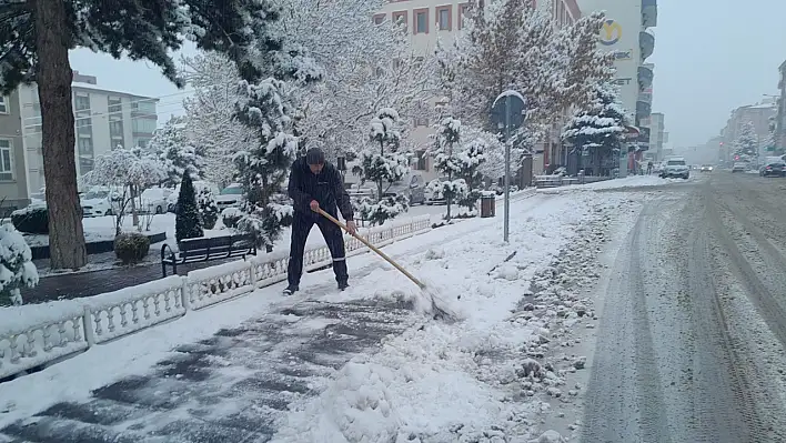 O ilçede kar alarmı! Okullar tatil mi?