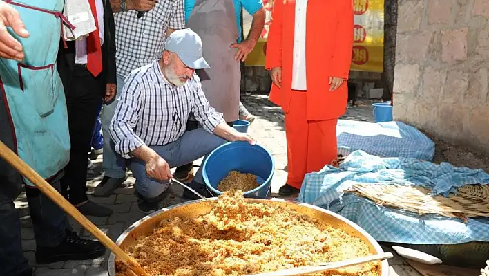 Obruk Mahallesi'nde Pilav Şenliği...