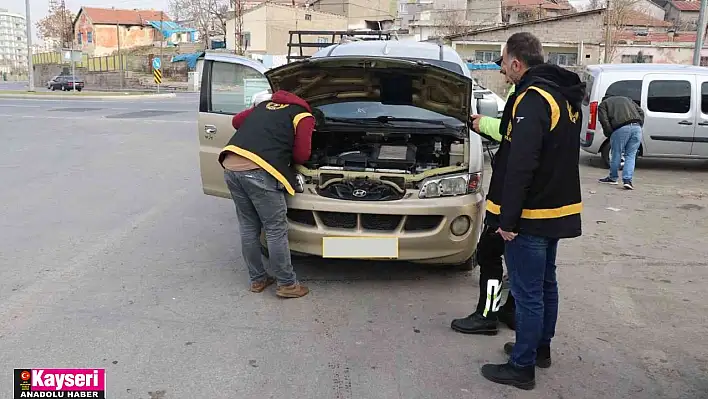 Oto hırsızlık ekiplerinden motosiklet ve otomobil denetimi