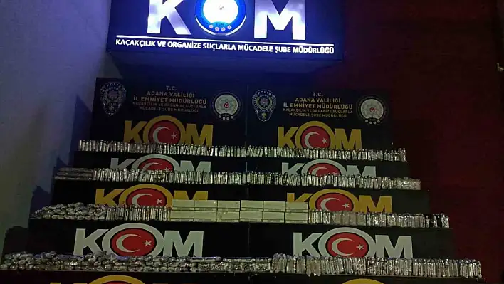 Otobüs zeminine saklamışlardı: Polis ekiplerinden kaçamadılar!