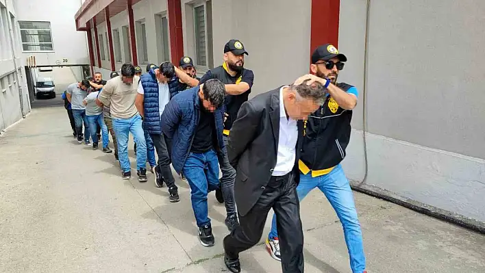 Otomobil çetesine şafak baskını: 24 gözaltı