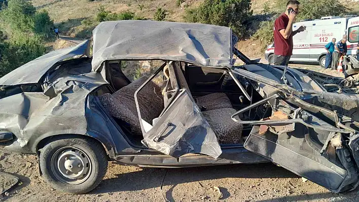 Otomobil uçuruma yuvarlandı: 1 ölü, 7 yaralı