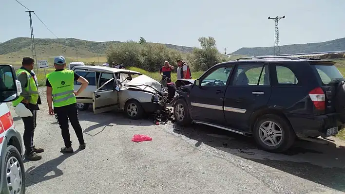 Yozgat'ta feci kaza: 1'i ağır 6 yaralı