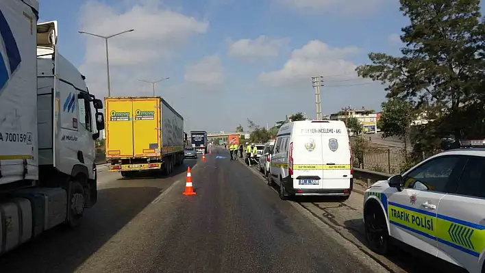 Karşıdan karşıya geçmek isteyen yayaya tır çarptı