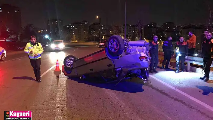 Park halindeki araca çarpıp takla attırdı