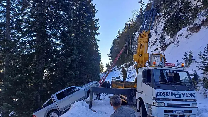 Pikapla 30 metre uçtu!