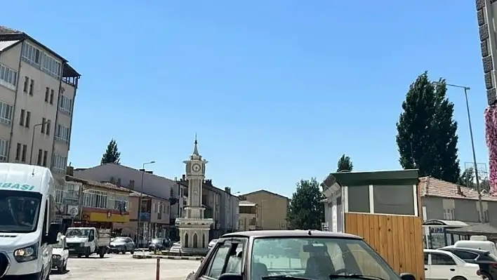 Pınarbaşı'nda sürpriz veda: Herkesin tanıdığı o isim emekliye ayrıldı