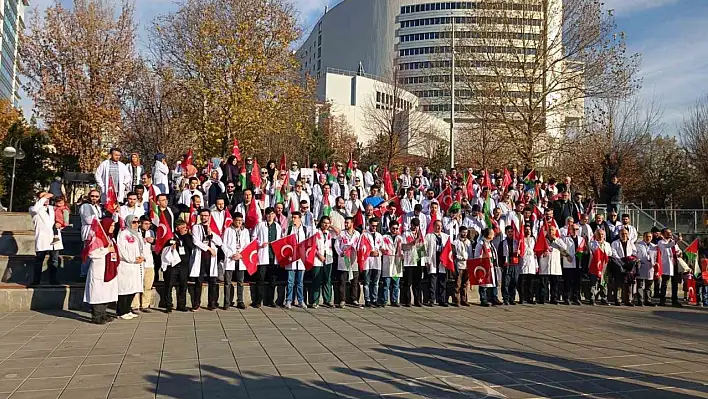 Hekimlerden Filistin yürüyüşü!