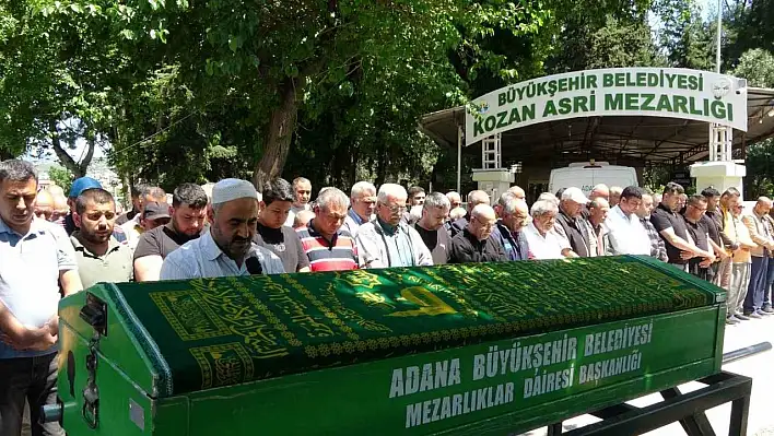 Sağlık Çalışanlarına Saldıran Kişi Cenazede Görüntülendi