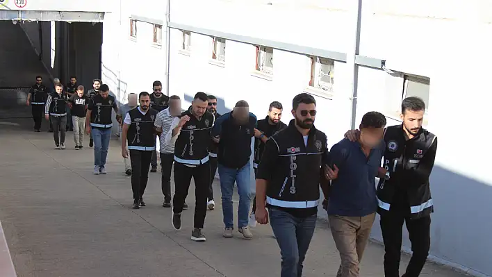 Sahte tapu vurgunu: 80 milyonluk dolandırıcılık şebekesi çökertildi!