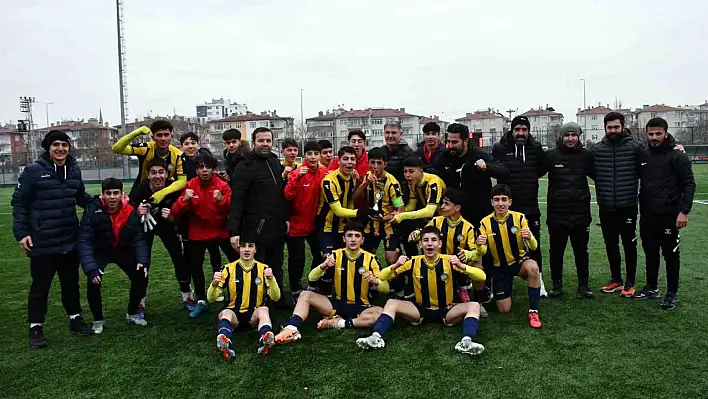 Talas Belediyespor yine şampiyon