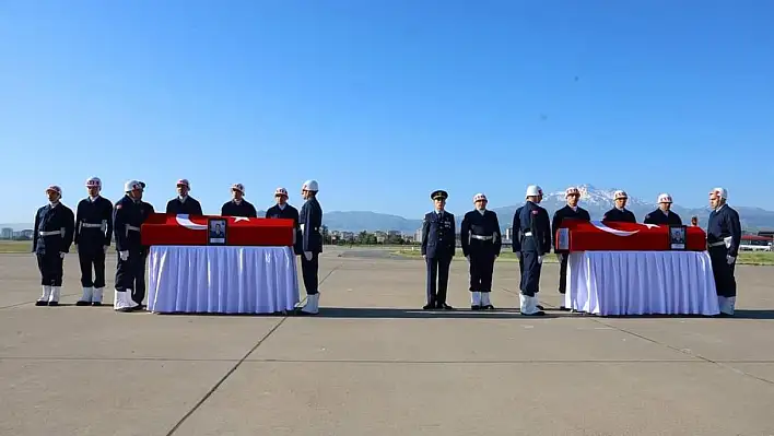 Şehit Albayların Naaşları İzmir'e Uğurlandı!