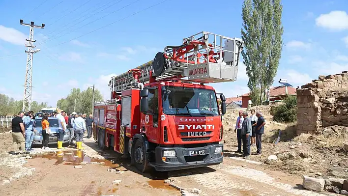 Büyükkılıç sel bölgesinde incelemelerde bulundu