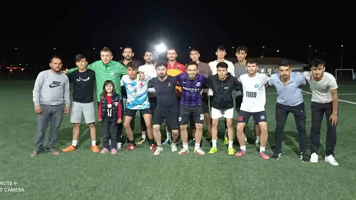 Sindelhöyük Yıldızspor yeni sezon hazırlıklarına başladı