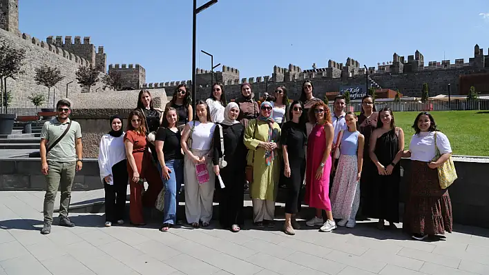 Sırp öğrencilere Kayseri anlatıldı!