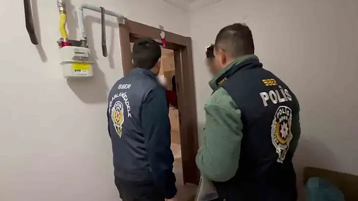 Sivas merkezli 4 ilde yaşa dışı bahis operasyon gerçekleştirildi!