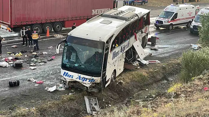 Otobüs kazasında vefat edenlerin kimlikleri belli oldu