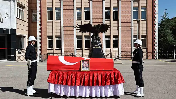 Sivas'ta hayatını kaybeden polis için tören