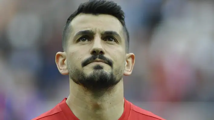 Sivasspor yaramadı! Kayserispor'dan ayrılan Emrah Başsan eski günlerini mumla arıyor