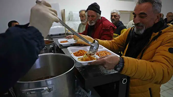 Evsizlere sıcak bir yuva: BİMEKAN 830 kişiyi ağırladı!