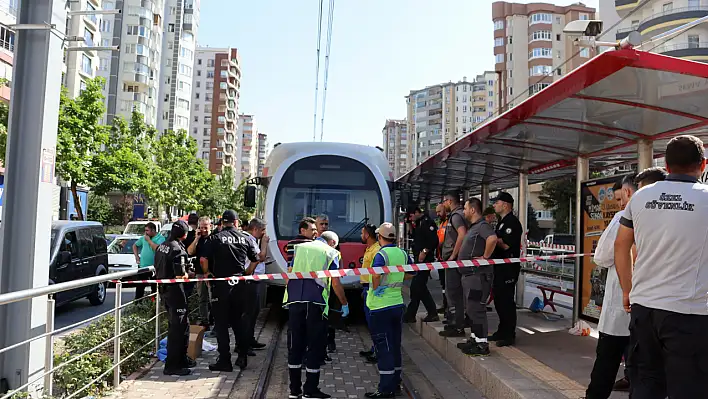 Son dakika! Kayseri'de tramvay can aldı