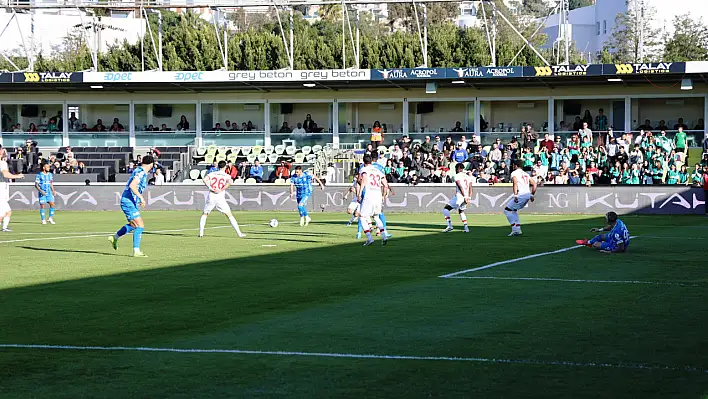 Son dakikalar nefes nefese... Kritik maçta kazanan yok! (1-1)