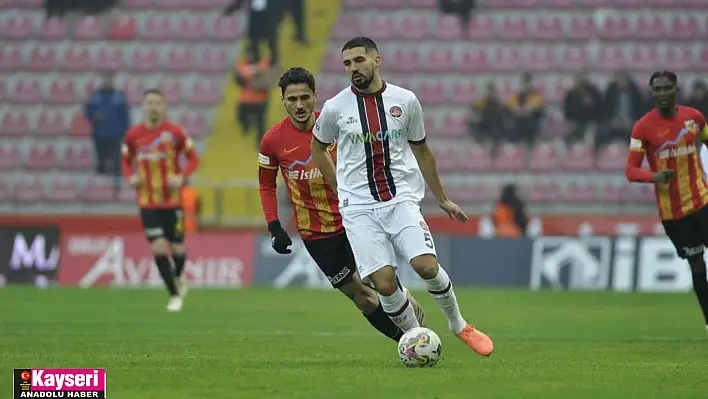 Spor Toto Süper Lig: Kayserispor: 0 - Fatih Karagümrük: 2 (İlk yarı)