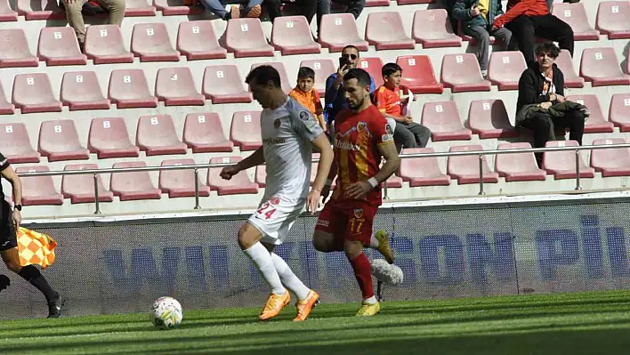 Spor Toto Süper Lig: Kayserispor: 1 - Ümraniyespor: 1 (İlk yarı)