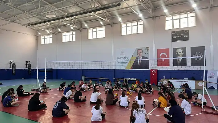 'Sporumu Yapıyorum, Kitabımı Okuyorum' Projesi Hayata Geçti