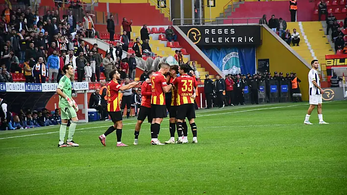 Şükürler olsun! Kayserispor bu sezon ilk kez kazandı (3-2)