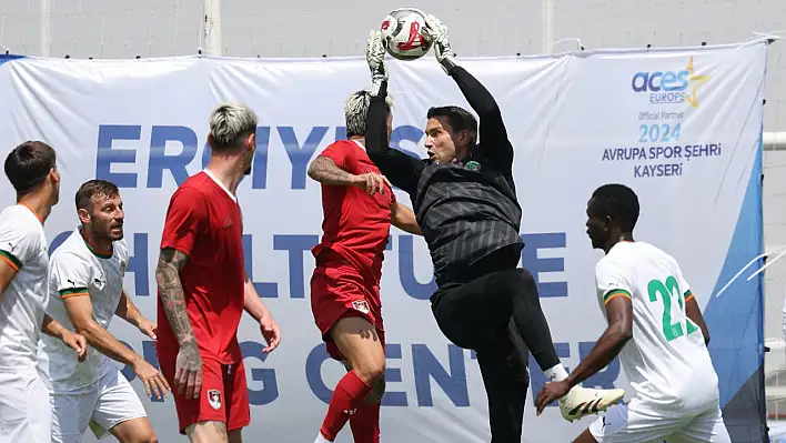 Süper Lig ekibi Erciyes'te 1 günde 2 maç yapacak! Son maçını Kayserispor ile oynayacak